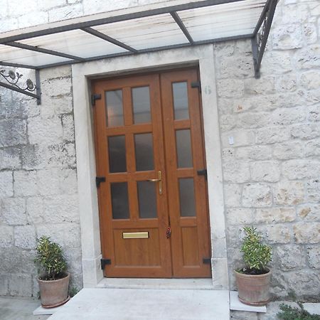 Villa Donna Трогир Екстериор снимка