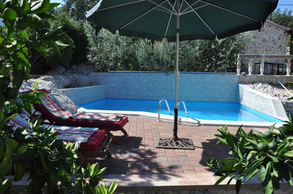 Villa Donna Трогир Екстериор снимка